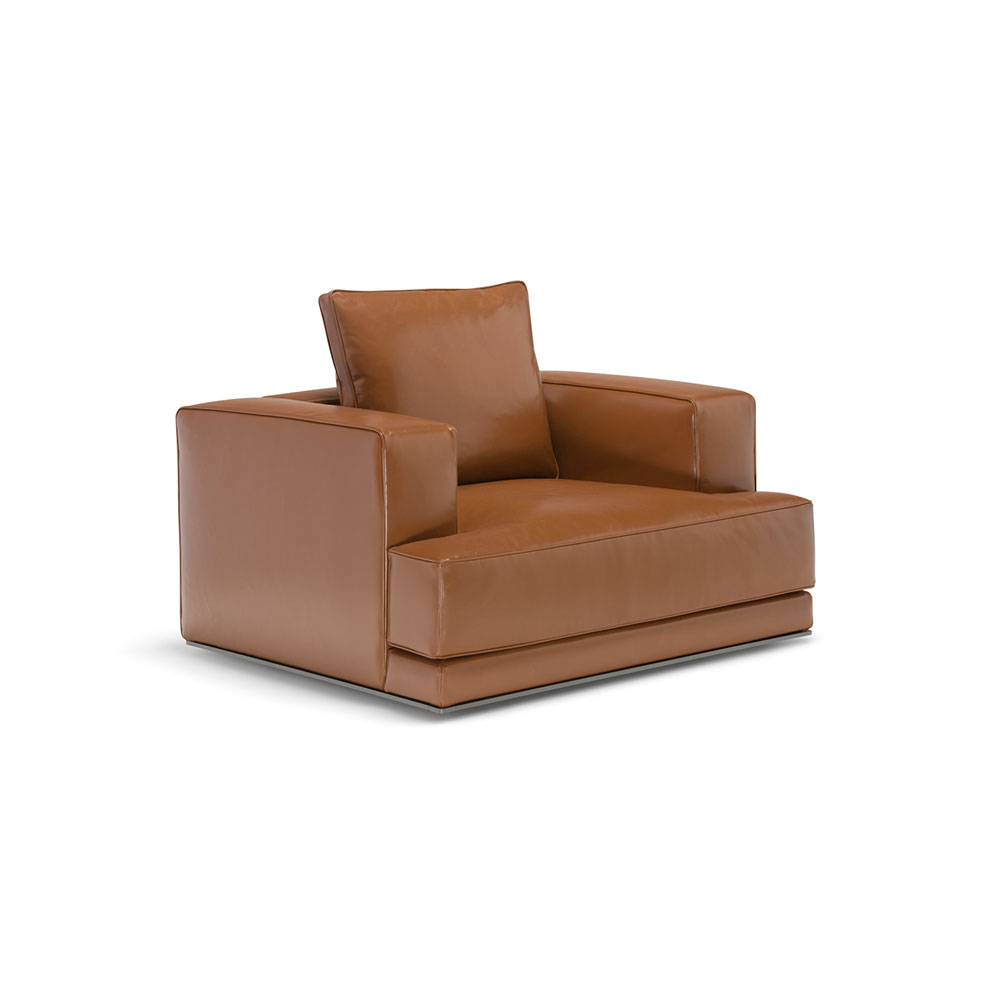 augusto armchair